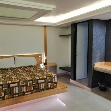 Motel Oasis Mexico Tlalnepantla  Extérieur photo